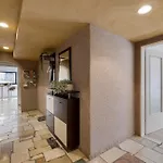 Mayer شقة *